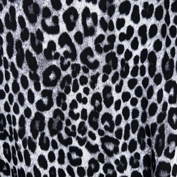 NWT Mario Serrani Long Sleeve Grey Leopard Tunic T-Shirt Size XL - Picture 10 of 13